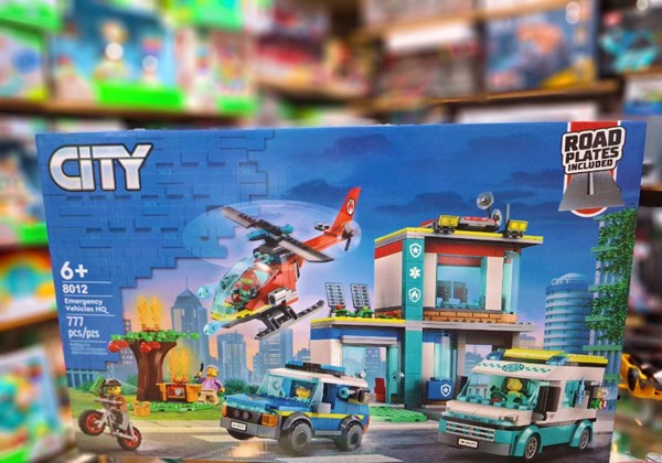 لگو سیتی پایگاه آتش نشانی 777 قطعه مدل CITIES 8012_لگو