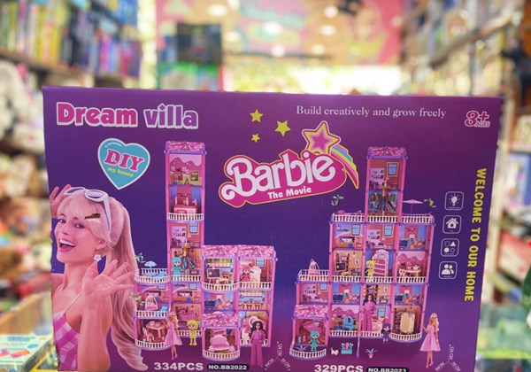 ست خانه عروسکی باربی 6 طبقه همراه با وسایل و عروسک مدل BB2023_اسباب بازی لوازم خانگی