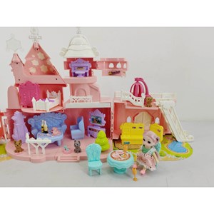 قصر بزرگ تاشو موزیکال چراغدار به همراه 2 پرنسس و وسایل_اسباب بازی لوازم خانگی