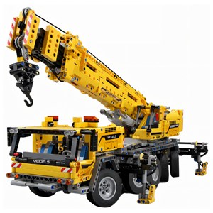 لگو تکنیک ماشین جرثقیل کنترلی 2590 قطعه با 8 موتور مدل Mould King 13107_لگو