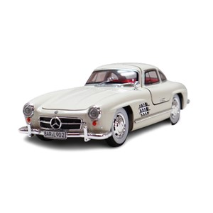 ماشین فلزی کلاسیک بنز دودزا با چراغ‌ و درب‌ های بازشو رنگ سفید_ماشین اسباب بازی