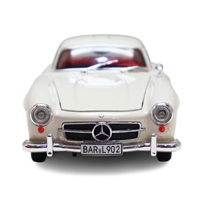 ماشین فلزی کلاسیک بنز دودزا با چراغ‌ و درب‌ های بازشو رنگ سفید_ماشین اسباب بازی