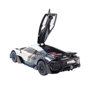 ماشین فلزی بنز موزیکال با چراغ، کمک‌ فنر و درب‌ های بازشو رنگ نقره ای_ماشین اسباب بازی