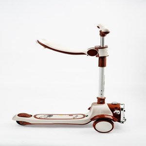 اسکوتر تعادلی سه چرخ چراغدار و موزیکال مدل ms108 رنگ قهوه ای