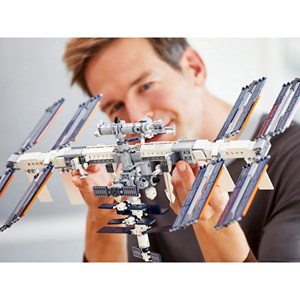 لگو ایستگاه فضایی بین‌ المللی مدل 88004